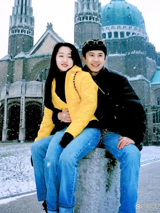 分手26年，赖文峰出狱后结婚到乡下度日，杨钰莹的选择令人心疼