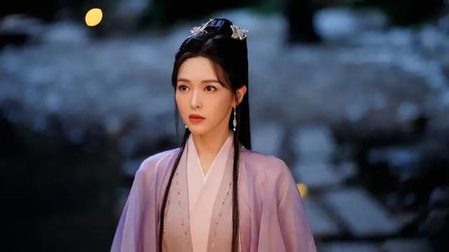 40岁还能演学生的女星，我只服这3位，不用装嫩，就是这么显年轻