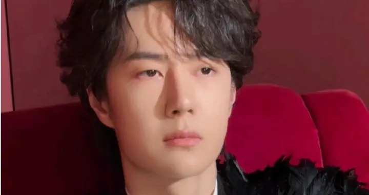 舞台划出白痕，王一博的爆发力有多绝