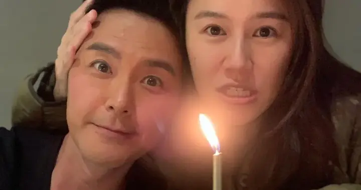 萧正楠49岁生日！太太黄翠如晒甜蜜照庆祝：萧少爷生日快乐