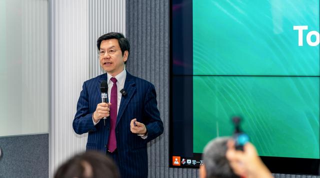 零一万物：大模型To B应用，中国很有可能走在美国前面