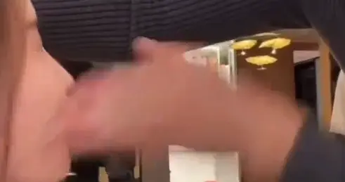 新婚四个月，黄子韬当众扇徐艺洋巴掌，荒唐的事还是发生了