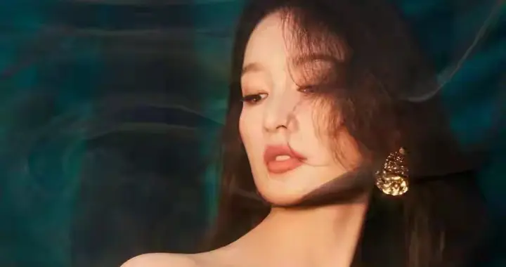 李沁：昆曲风骨铸身段，纤秾合度见高级。