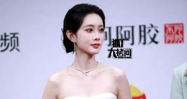 高圆圆的腰，陈妍希的胯，这些珠圆玉润的女星性感起来，迷死人