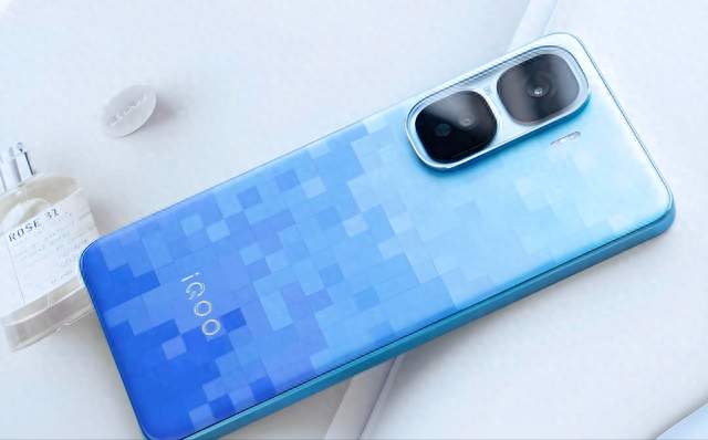 2799元雖然搭載驍龍8至尊，但主要優勢卻不在處理器！