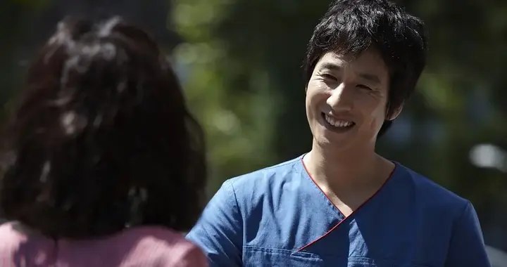 名导痛忆韩星李善均离世悲剧，指警方过度调查，直言绝不原谅