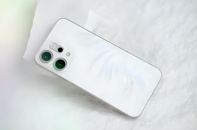 安卓皮，苹果骨？OPPO新机全新设计引发深层思考