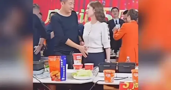 汪小菲两段婚姻反差！娶大明星出轨不断，嫁美容院顾问却天天回家