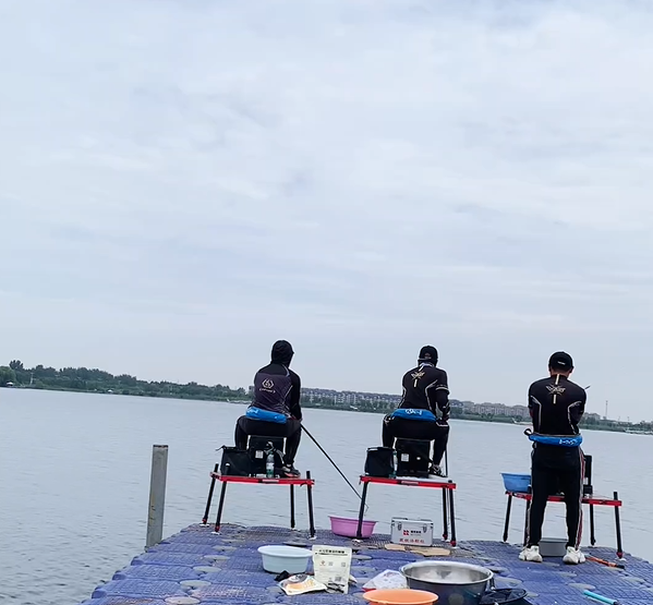 王者之战?组第一阶段比赛结束，创威低开高走，拿下总重第二