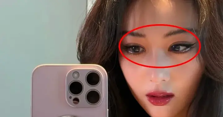 张馨予晒最新眼妆！网友评价：那对狐狸眼又美又飒，笑的时候勾人