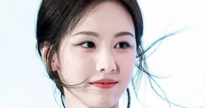 陈都灵：灵气入骨，清雅成诗