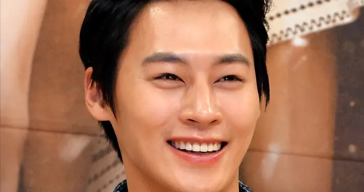 突发！40岁男星郑恩宇去世，一天前还悼念张国荣，曾称过得不幸福