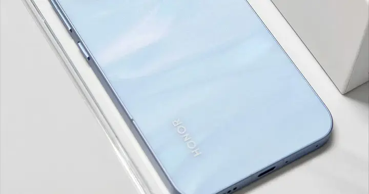 榮耀“用力過猛”！極窄直屏+7200mAh+2億主攝，現已跌至1504元