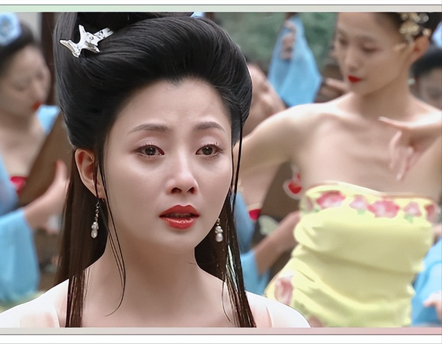 真不是尬吹！10年前被嘲“普”的美女，放现在看都是天花板级别！