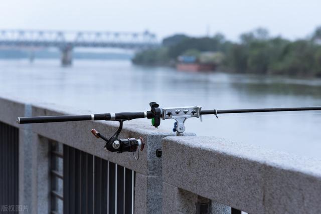 鲫鱼|钓鱼：几百元的探鱼器到底有没有用