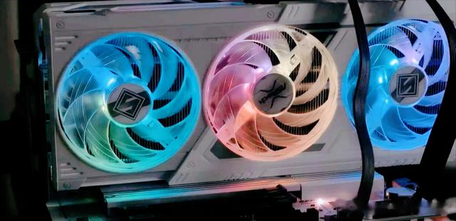 N卡和A卡差距有多大？换了RX 9070 XT后，我终于懂了玩家的纠结