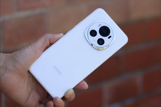 荣耀旗舰“五折”清仓，巨犀玻璃+4320HZ+50倍变焦，国补后更香了