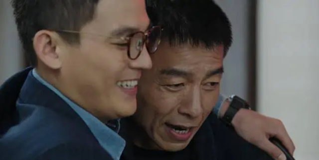 辞职刑警转行当演员，搭档唐国强李幼斌没火，如今靠32岁欧豪翻红