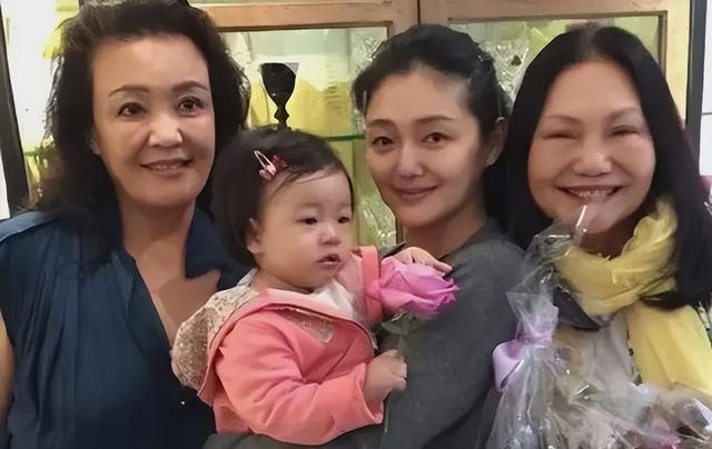 张兰|张兰：听到孙女语音当众泪崩，被李敖公开内涵，为何小S却遭了殃