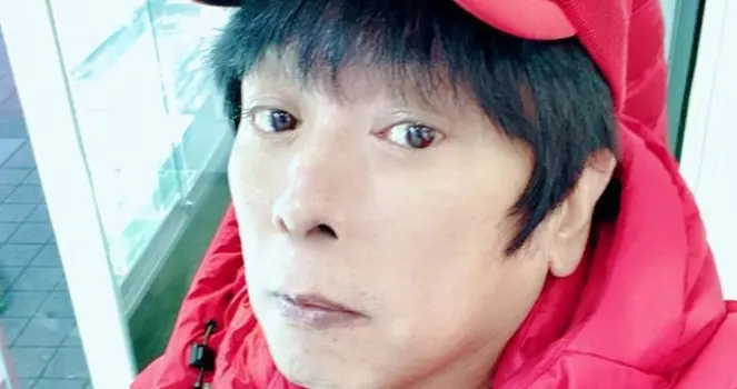 66岁知名主持人家中猝逝！终身未婚遗产留给干儿子，曾与小S合作