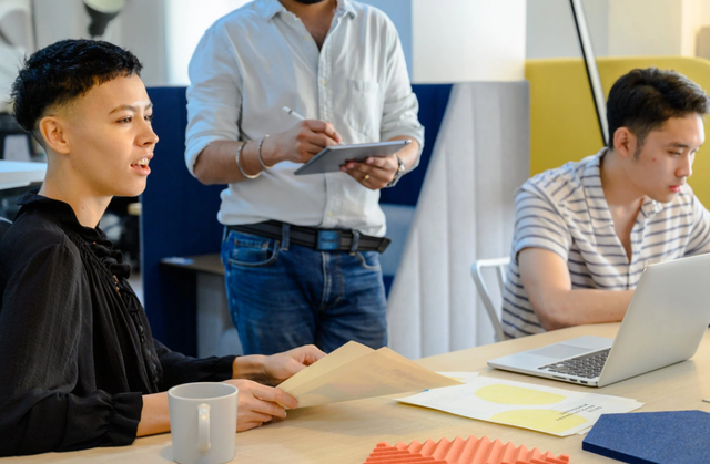 我，山东的辅警，透露每个月工资有多少？压力大吗？地位如何？