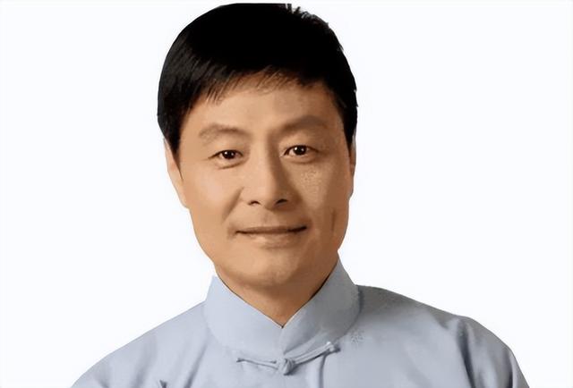 冯巩|相声演员刘伟的一步“错棋”，差点“毁”了他整个人生