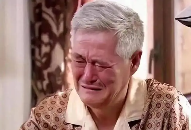 赵本山一觉醒来天塌了！这次，再多豪车豪宅，也救不了自己的女儿