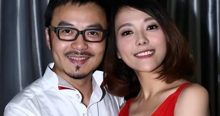 杨乐乐后悔全职带娃落泪，和汪涵多年感情再受争议