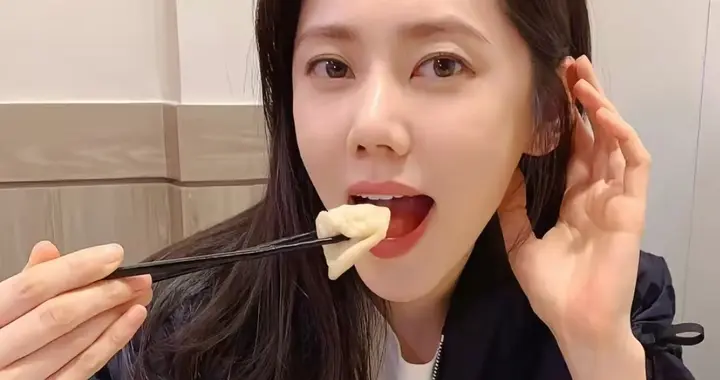 于晓光也没想到，远嫁中国8年的秋瓷炫，竟走上了另一条上坡路