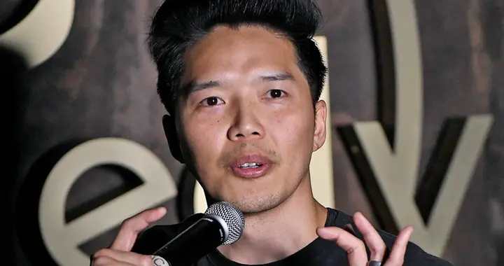 突发！42岁好莱坞亚裔男星因罕见癌症去世，留下孤儿寡母惹人痛心