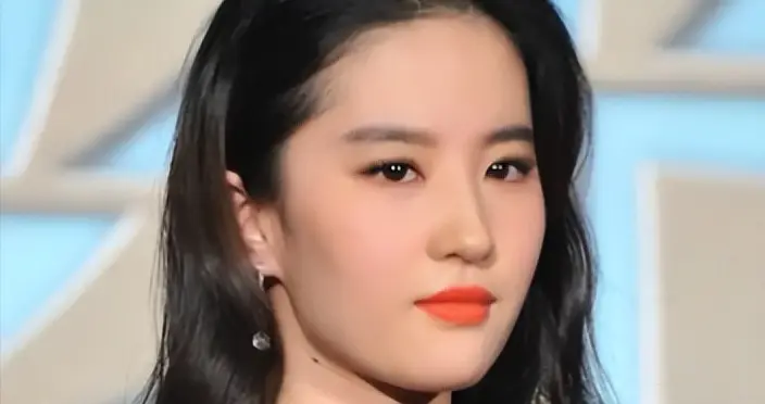 向太终于开口！坦白刘亦菲真实人品，原来巩俐当初真没说谎