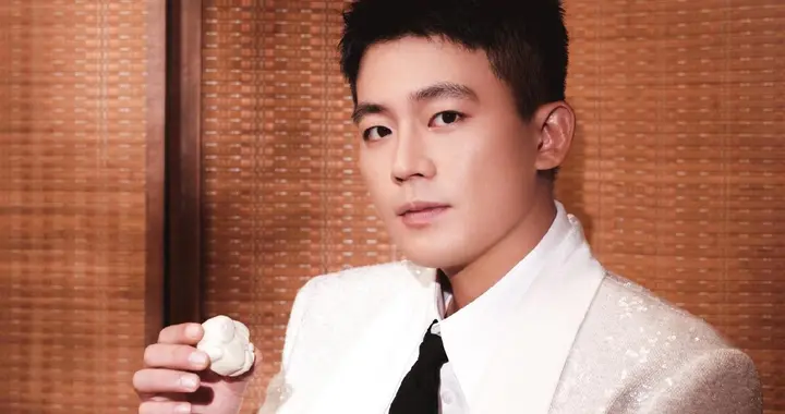 欧豪央视中秋晚会造型照，高质量男性的痞帅绅士感是这样拿捏的！