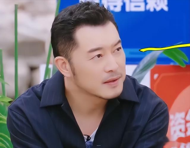 对比41岁雷佳音和46岁沙溢后，才发现饿瘦和运动瘦的差距一目了然