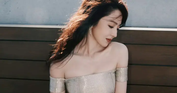 璇姐这波是又美又A，谁看了不说一句绝！