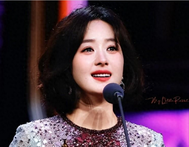 离婚3年后，37岁赵丽颖深夜发文，高调宣布喜讯，这一天终于到来