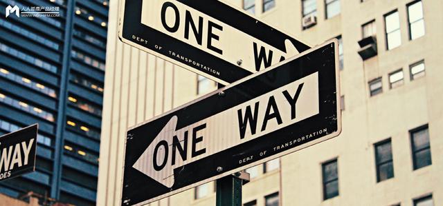 AI系列（三）：产品策略在左，用户体验在右