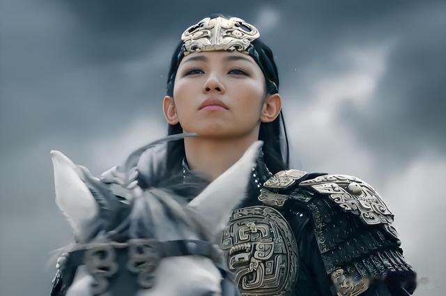 矫揉造作别演女将军，《封神第二部》的她告诉你，啥叫英姿飒爽？