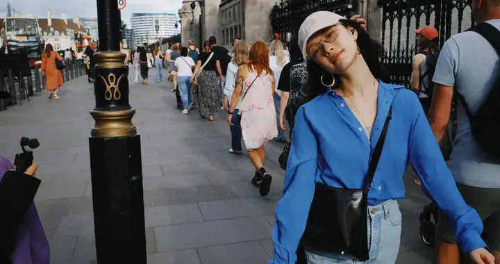 倪妮在伦敦阿花出国的日子，来一场走走停停的夏秋街头行