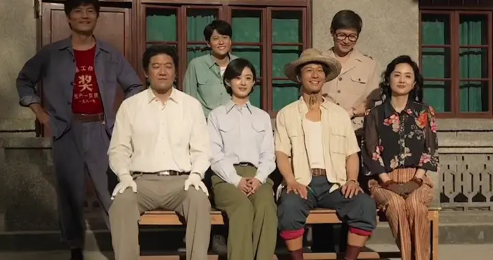 没想到，杨紫杨颖都“不要”的男人，如今却在赵丽颖身边大放异彩