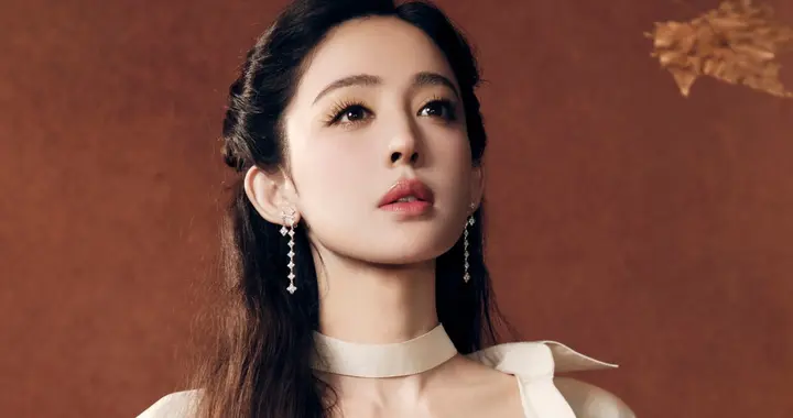 古力娜扎都市丽人代言，大女主风气场全开，气质卓绝美到心动 ！