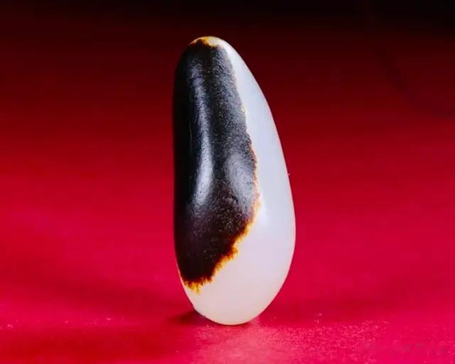 人见人爱的最美和田玉！十种品相满分的和田籽料！