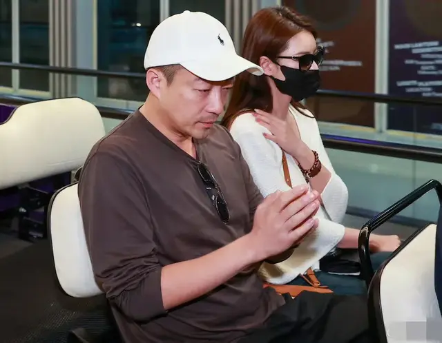 汪小菲参加大S葬礼，一条留言引发全网热议