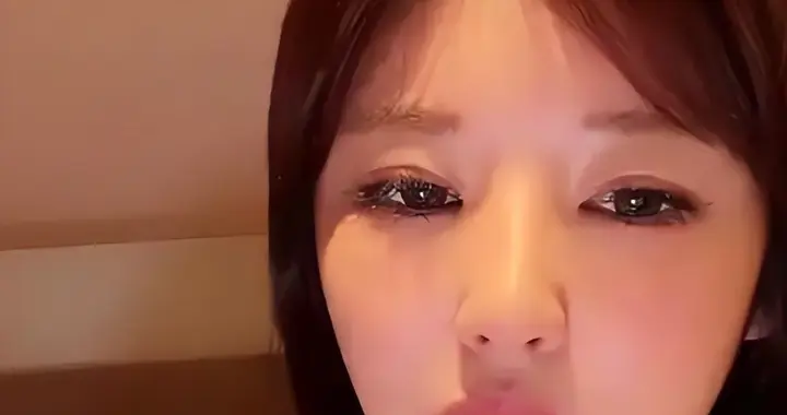 黄一鸣被初恋实名锤爆：多次出轨,甚至还有60岁的,人设彻底崩塌！