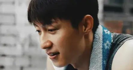 黄景瑜让我刚复工就吃这么好，新剧造型引爆全网期待