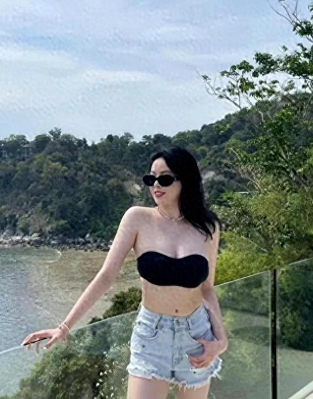 秀上围、露底裤，这4位“衣不蔽体”的星二代到底图什么