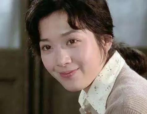 龚雪|龚雪:因“流氓案”断送演艺生涯，远走国外20年嫁给张迅收获幸福