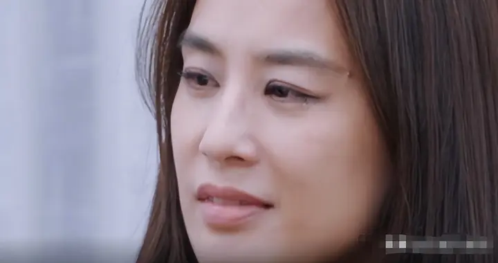 离婚才半年，杨子新欢就登堂入室！黄圣依的体面，这回真碎干净了