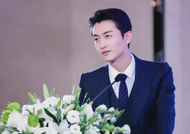 比陈晓更狠的男人，47岁的红火导演陈思诚，把前妻当成宝来宠