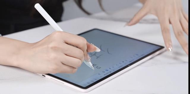 iPad Air太贵，平民价位的华为 MatePad Air 办公性能同样强大