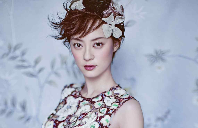 42岁孙俪再破刑侦天花板：这一次，她的脸让整个娱乐圈“沉默”了